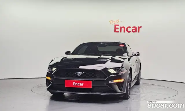 Ford Mustang 2022 2.3 автомат (гидро), миниатюра 3