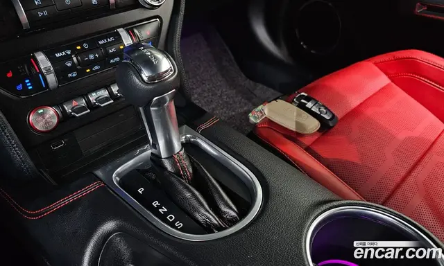 Ford Mustang 2022 2.3 автомат (гидро), миниатюра 9