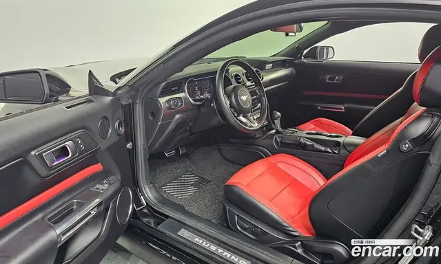 Ford Mustang 2022 2.3 автомат (гидро), миниатюра 10