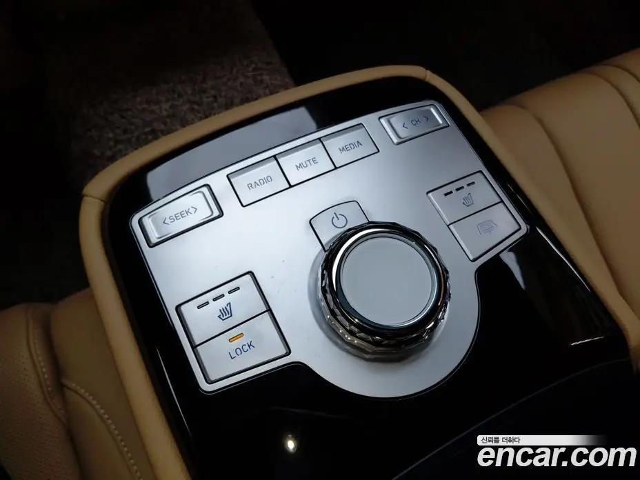 Genesis G80 2025 2.5 автомат (гидро), фото 24