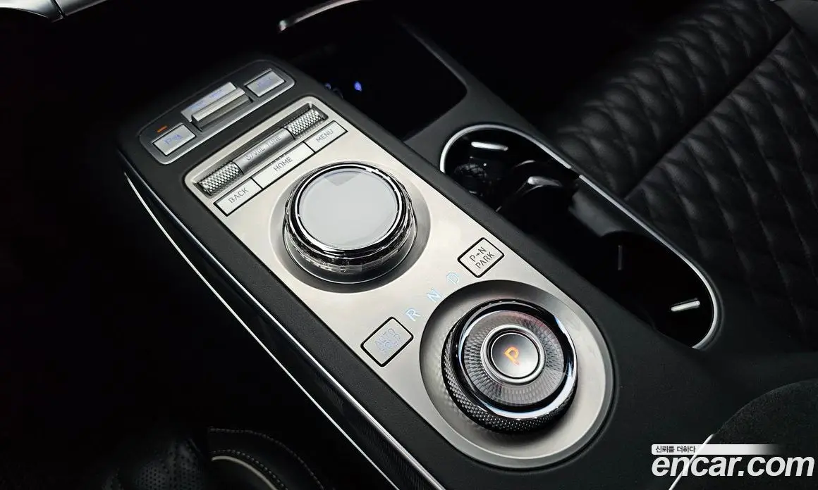 Genesis GV70 2022 2.5 автомат (гидро), фото 12