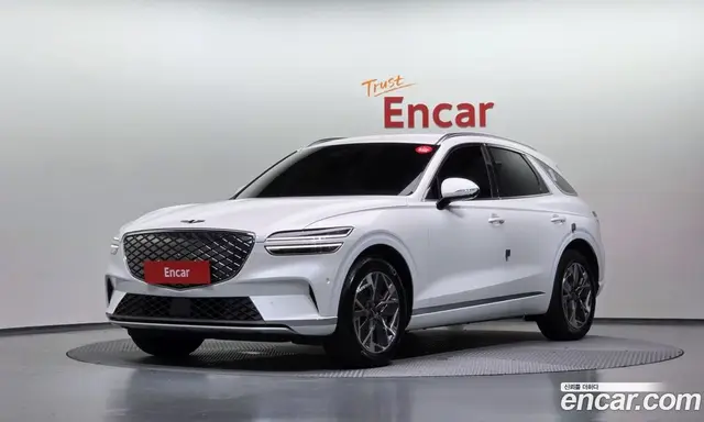 Genesis GV70 2022 0.1 автомат (гидро), миниатюра 1
