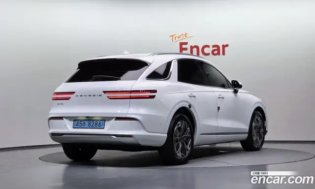 Genesis GV70 2022 0.1 автомат (гидро), миниатюра 2