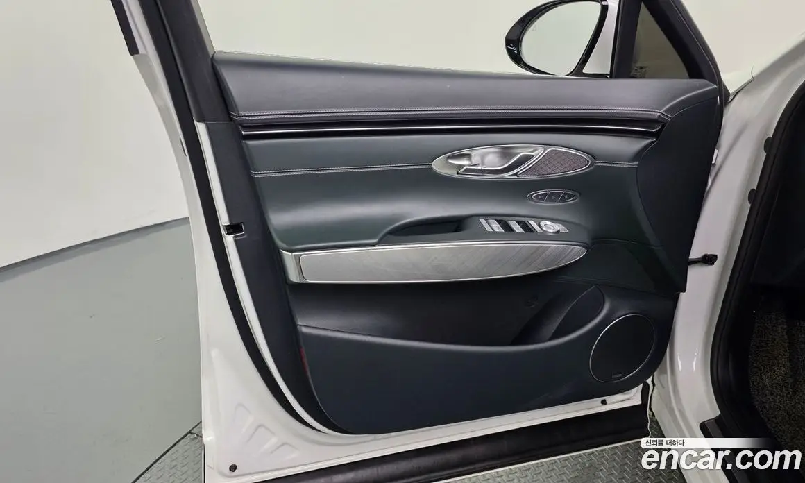 Genesis GV70 2022 0.1 автомат (гидро), фото 14