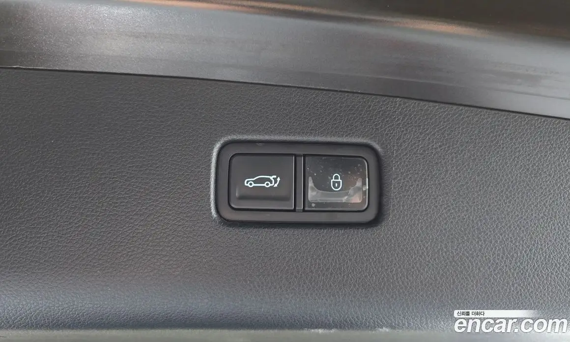 Genesis GV70 2022 2.5 автомат (гидро), фото 23