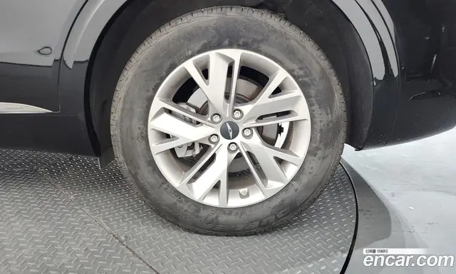 Genesis GV70 2024 2.5 автомат (гидро), миниатюра 7