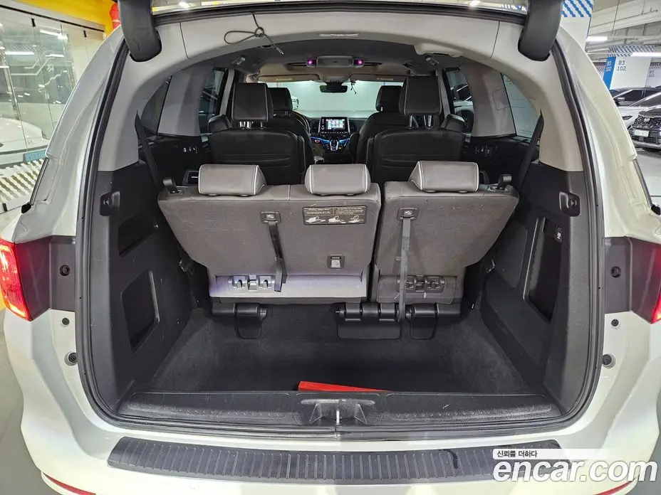 Honda Odyssey 2022 3.5 автомат (гидро), фото 19 Honda Odyssey 2022 3.5 автомат (гидро), фото 19