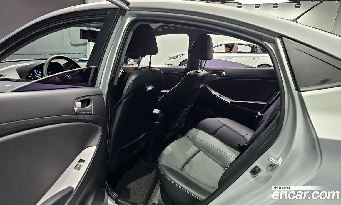 Hyundai Accent 2015 1.4 автомат (гидро), фото 17