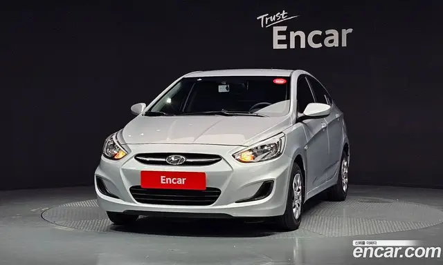 Hyundai Accent 2015 1.4 автомат (гидро), миниатюра 3