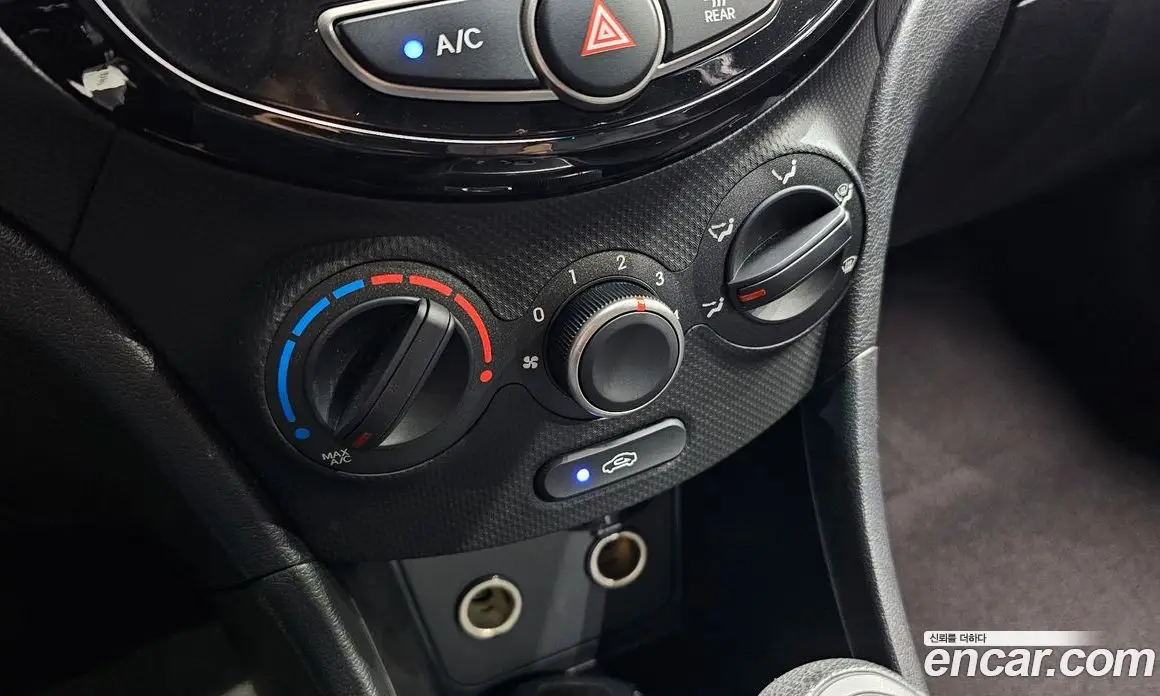 Hyundai Accent 2015 1.4 автомат (гидро), фото 27