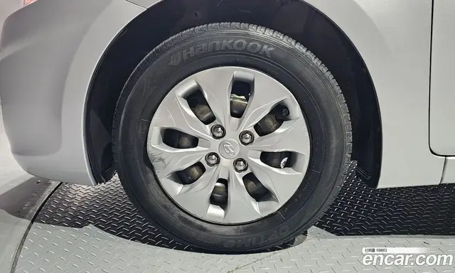 Hyundai Accent 2015 1.4 автомат (гидро), миниатюра 5