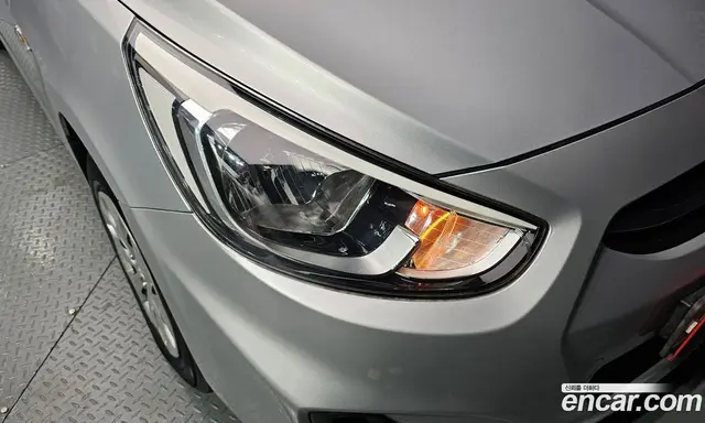 Hyundai Accent 2015 1.4 автомат (гидро), миниатюра 8