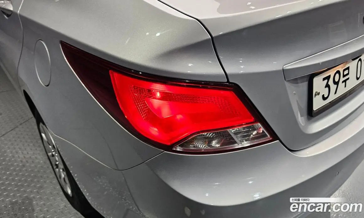 Hyundai Accent 2015 1.4 автомат (гидро), фото 9