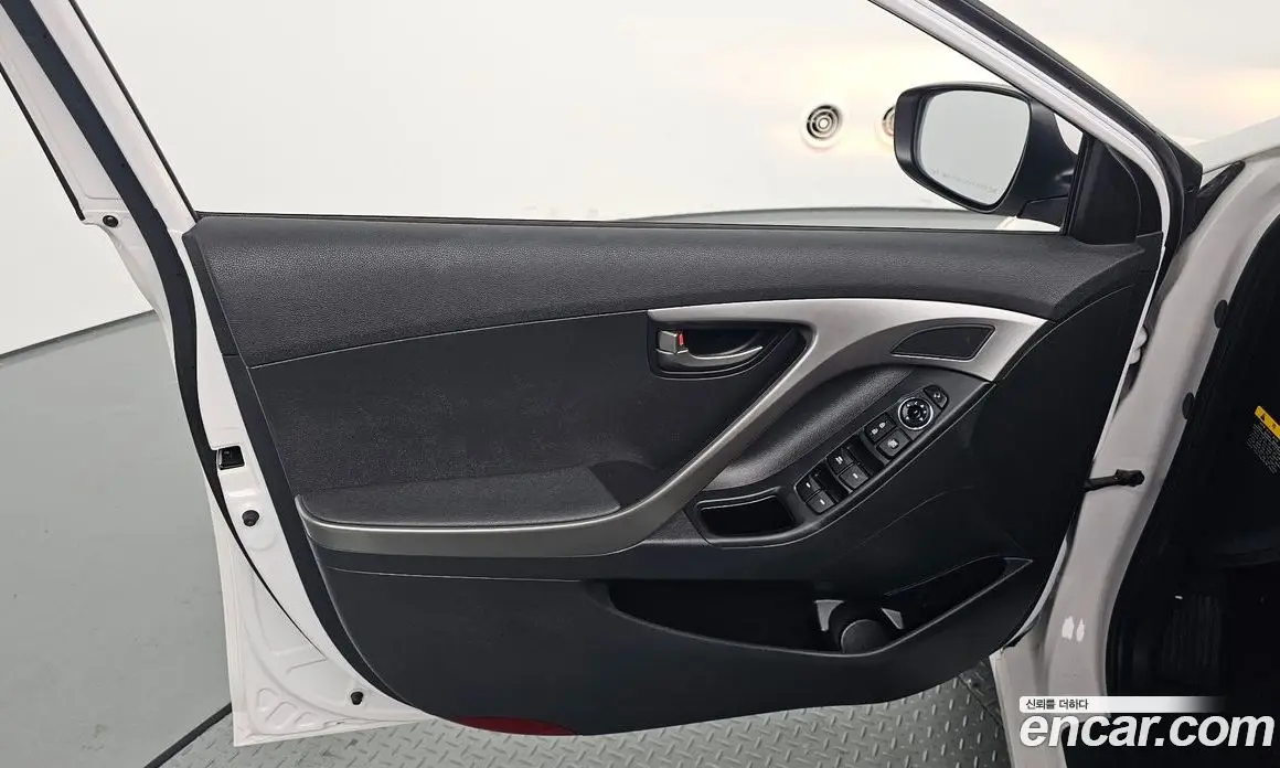 Hyundai Avante 2012 1.6 автомат (гидро), фото 13
