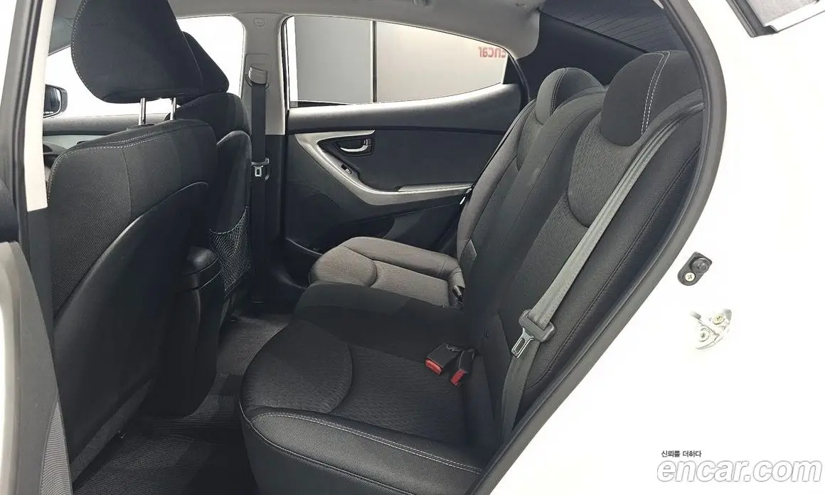 Hyundai Avante 2012 1.6 автомат (гидро), фото 17