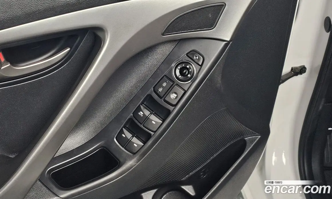 Hyundai Avante 2012 1.6 автомат (гидро), фото 20