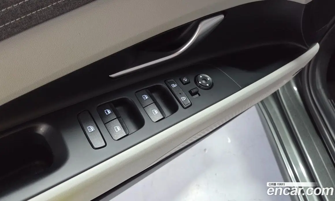 Hyundai Avante 2022 1.6 автомат (гидро), фото 18