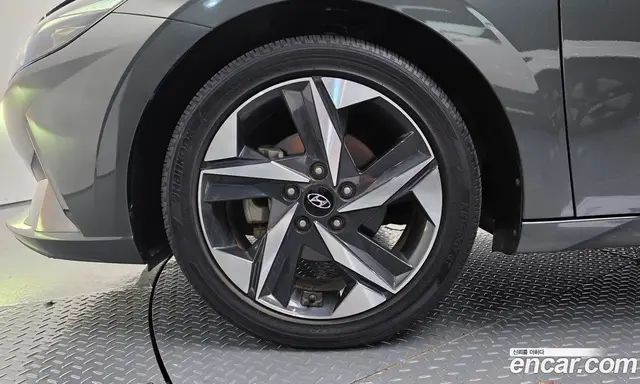 Hyundai Avante 2022 1.6 автомат (гидро), миниатюра 4