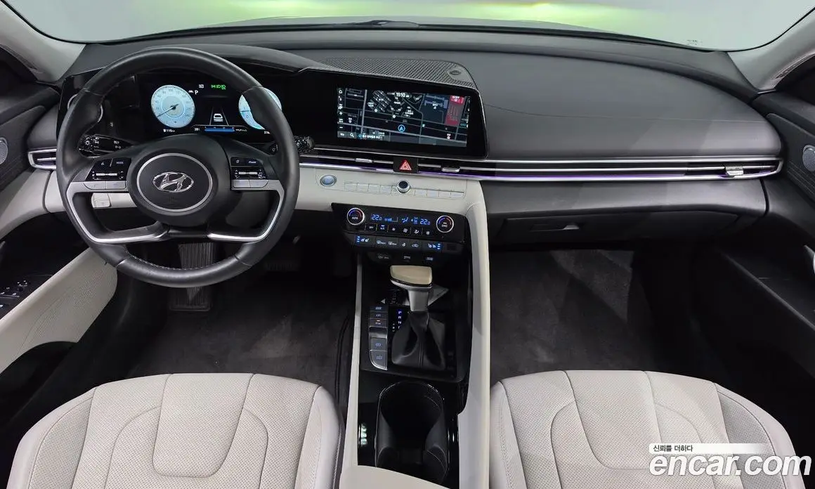 Hyundai Avante 2022 1.6 автомат (гидро), фото 9