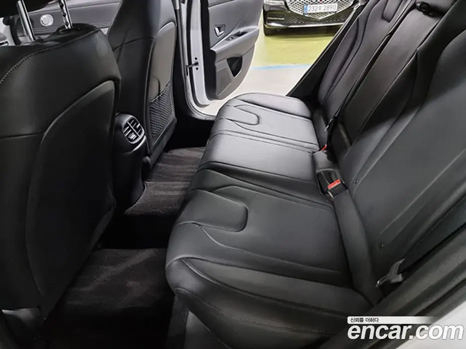 Hyundai Avante 2022 1.6 автомат (гидро), фото 15