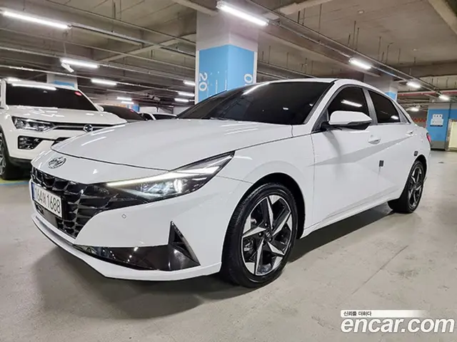 Hyundai Avante 2022 1.6 автомат (гидро), миниатюра 3