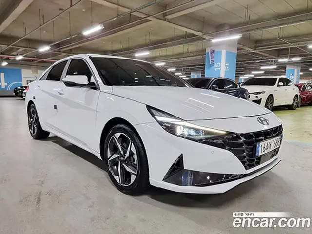 Hyundai Avante 2022 1.6 автомат (гидро), миниатюра 4