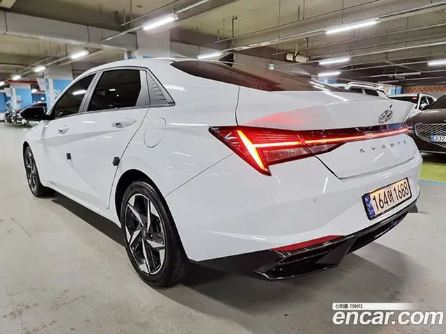 Hyundai Avante 2022 1.6 автомат (гидро), миниатюра 7