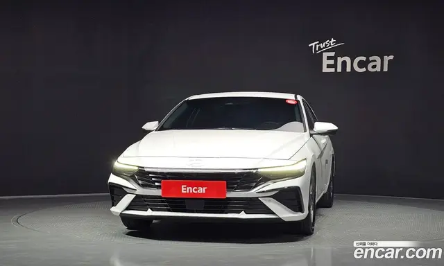Hyundai Avante 2023 1.6 автомат (гидро), миниатюра 3