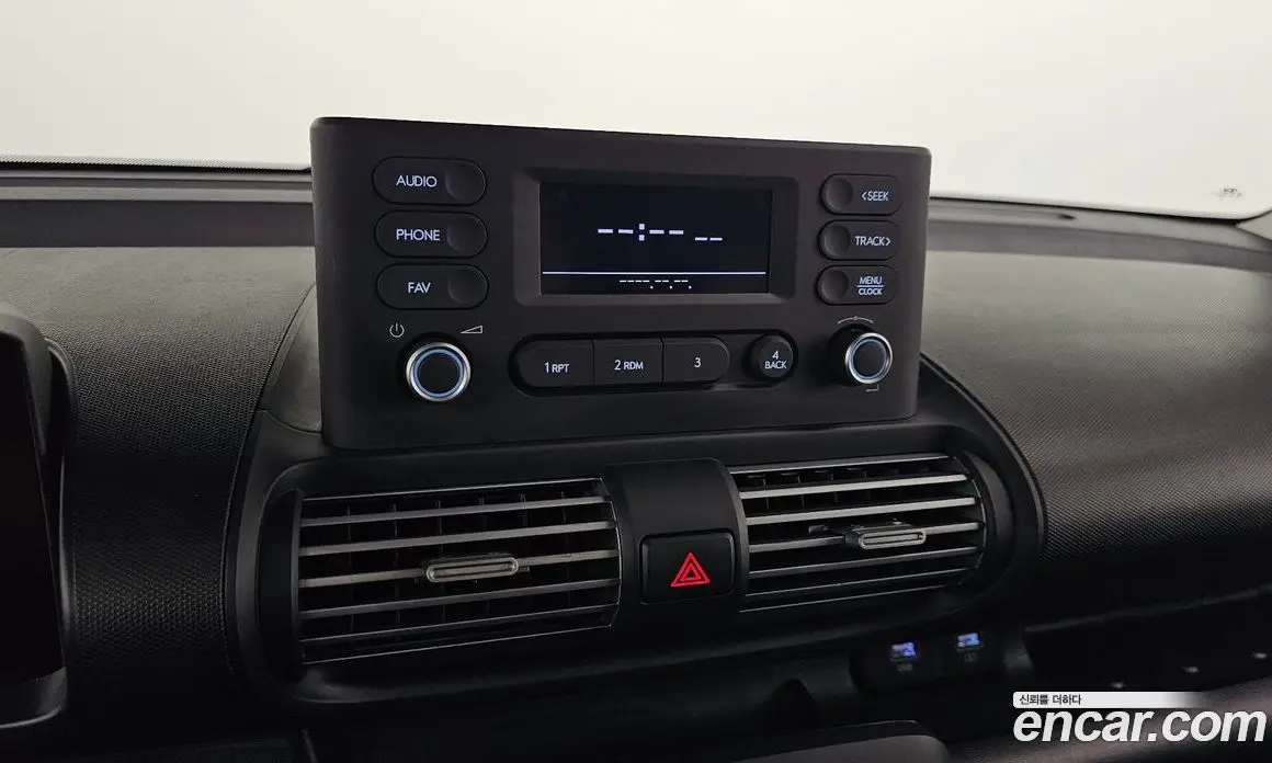 Hyundai Casper 2022 1.0 автомат (гидро), фото 13