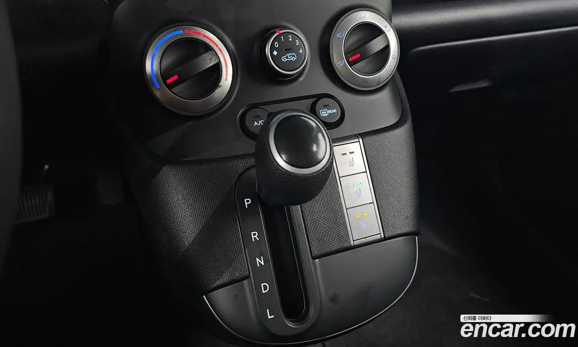 Hyundai Casper 2022 1.0 автомат (гидро), фото 9