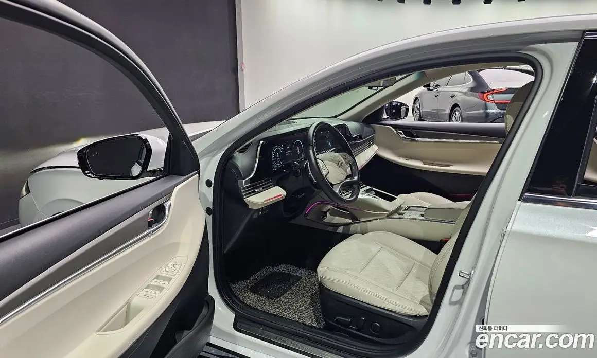 Hyundai Grandeur 2022 2.4 автомат (гидро), фото 13