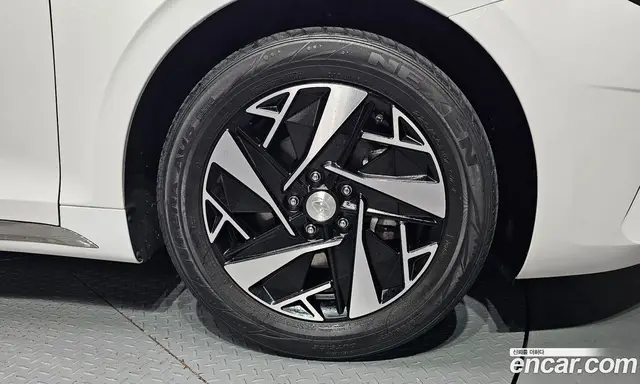 Hyundai Grandeur 2022 2.4 автомат (гидро), миниатюра 7