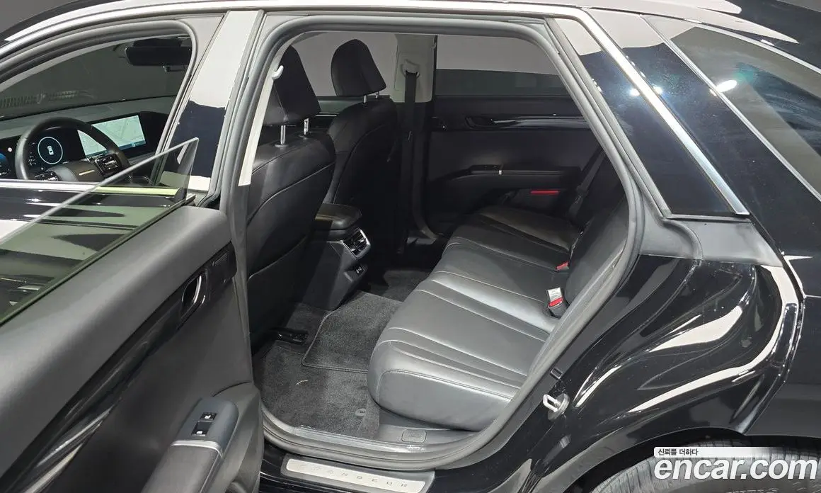 Hyundai Grandeur 2023 2.5 автомат (гидро), фото 11