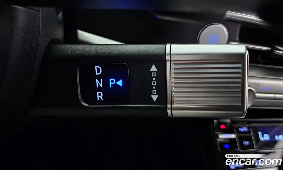 Hyundai Grandeur 2023 2.5 автомат (гидро), фото 9