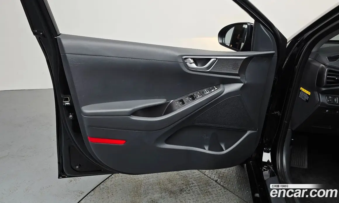 Hyundai Ioniq 2020 0.1 автомат (гидро), фото 14