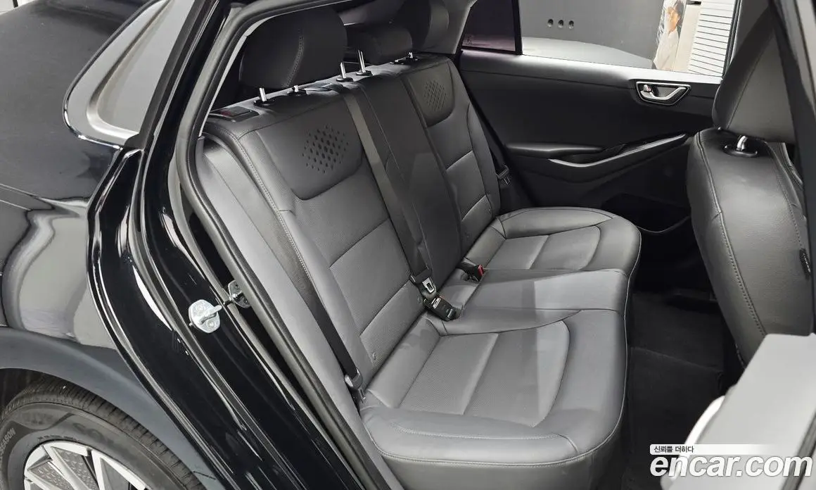 Hyundai Ioniq 2020 0.1 автомат (гидро), фото 23