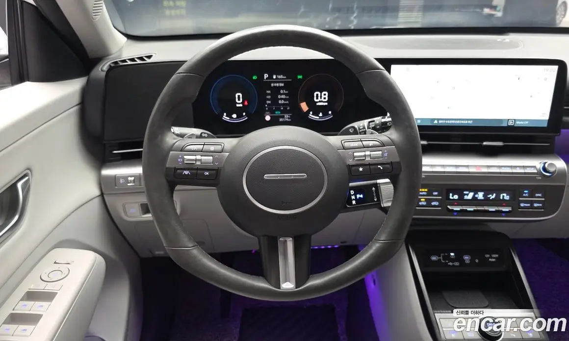 Hyundai Kona 2023 1.6 автомат (гидро), фото 13
