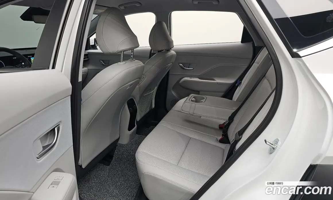 Hyundai Kona 2025 1.6 автомат (гидро), фото 16