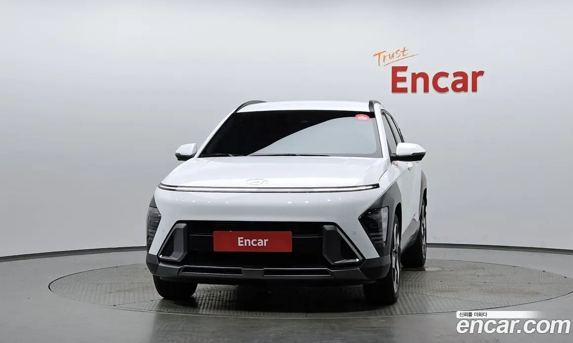 Hyundai Kona 2025 1.6 автомат (гидро), фото 3