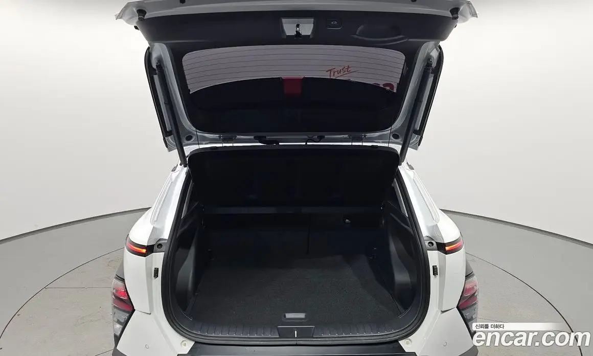 Hyundai Kona 2025 1.6 автомат (гидро), фото 32