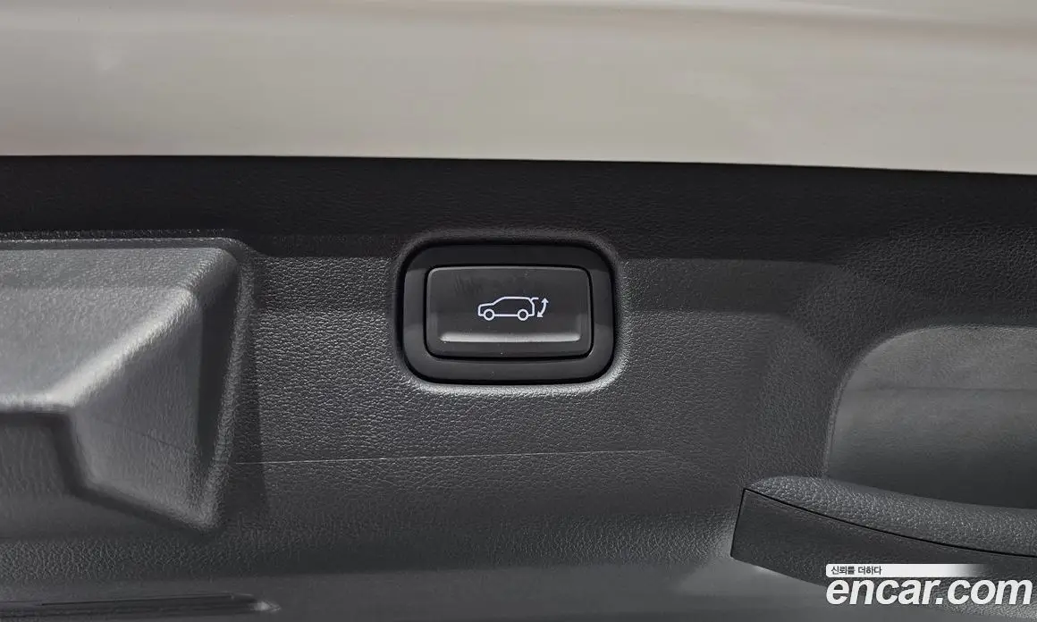 Hyundai Kona 2025 1.6 автомат (гидро), фото 33