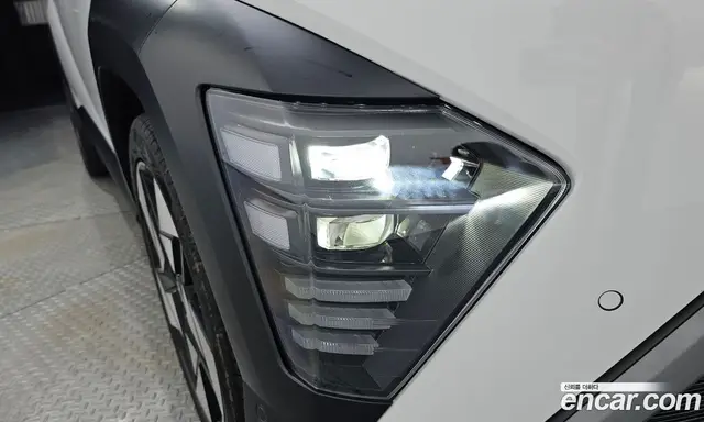 Hyundai Kona 2025 1.6 автомат (гидро), миниатюра 8
