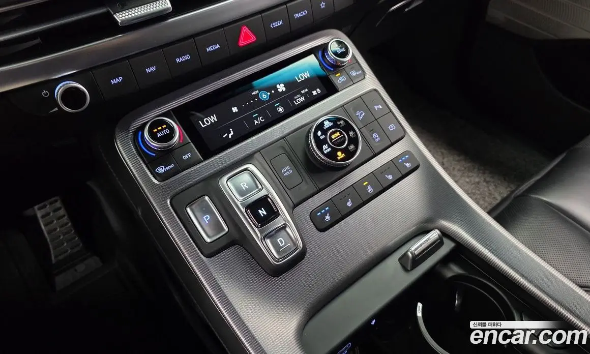 Hyundai Palisade 2024 2.2 автомат (гидро), фото 11