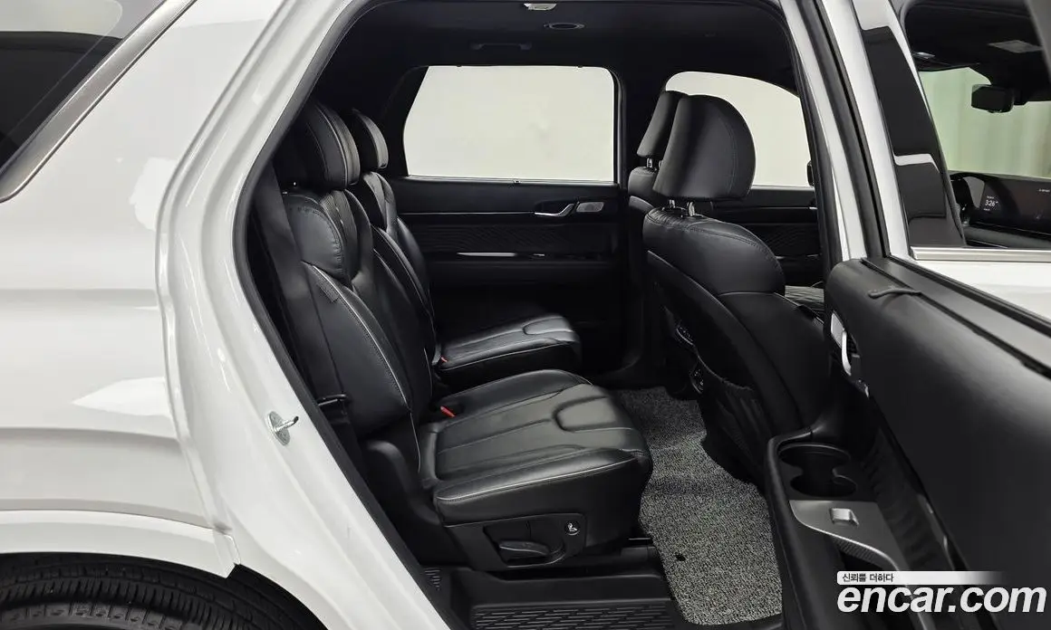 Hyundai Palisade 2024 2.2 автомат (гидро), фото 17