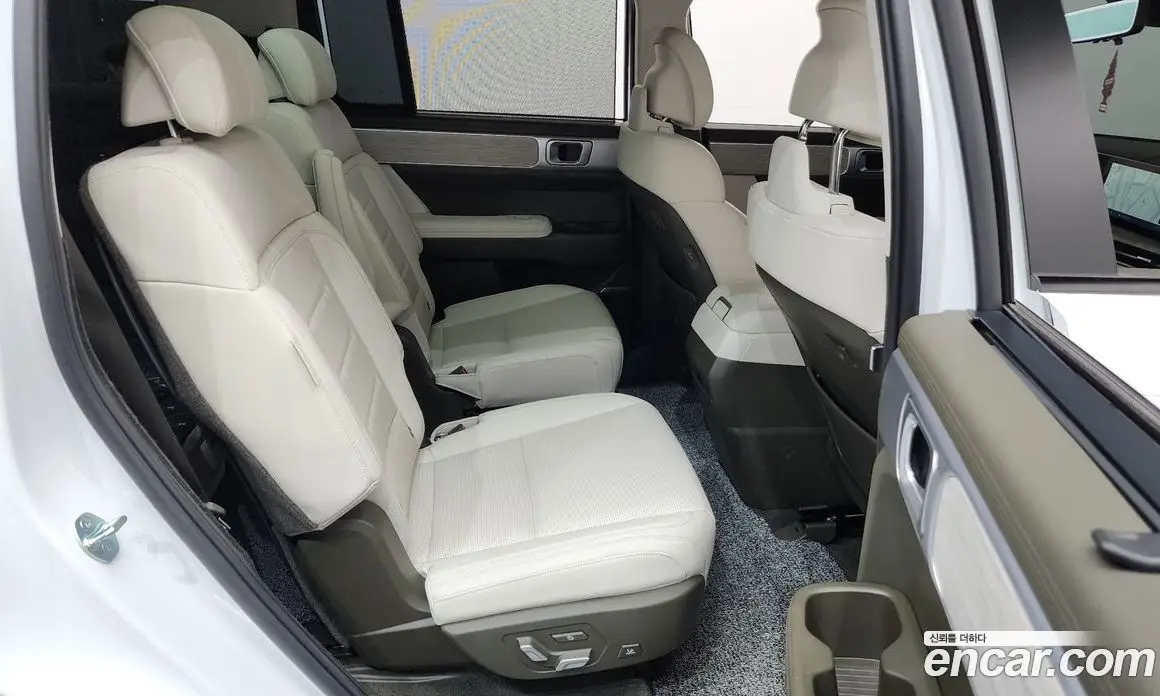 Hyundai Santa Fe 2024 1.6 автомат (гидро), фото 17