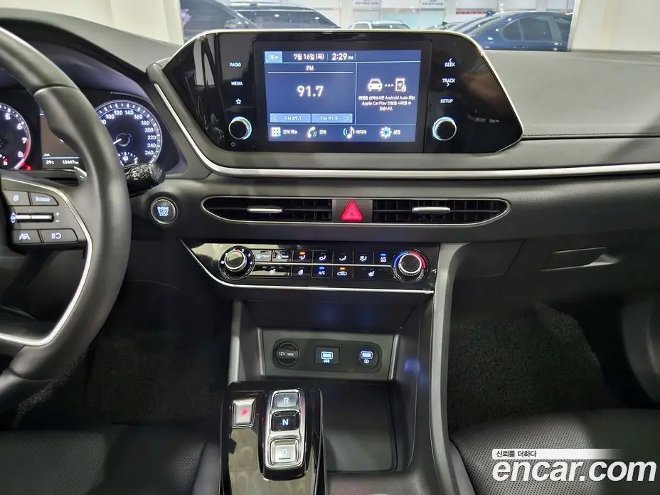 Hyundai Sonata 2022 1.6 автомат (гидро), фото 14