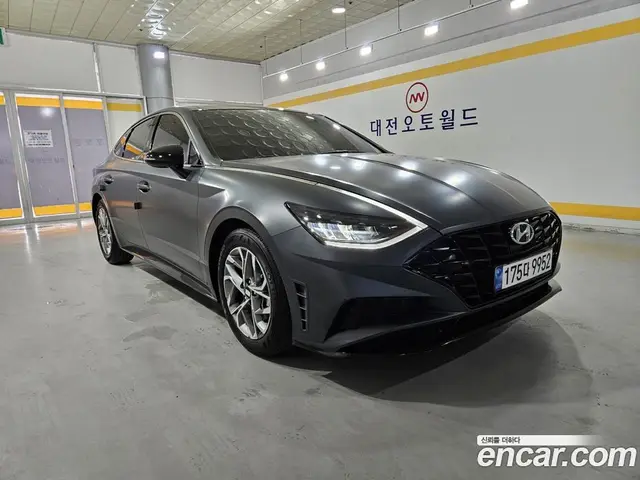 Hyundai Sonata 2022 1.6 автомат (гидро), миниатюра 3