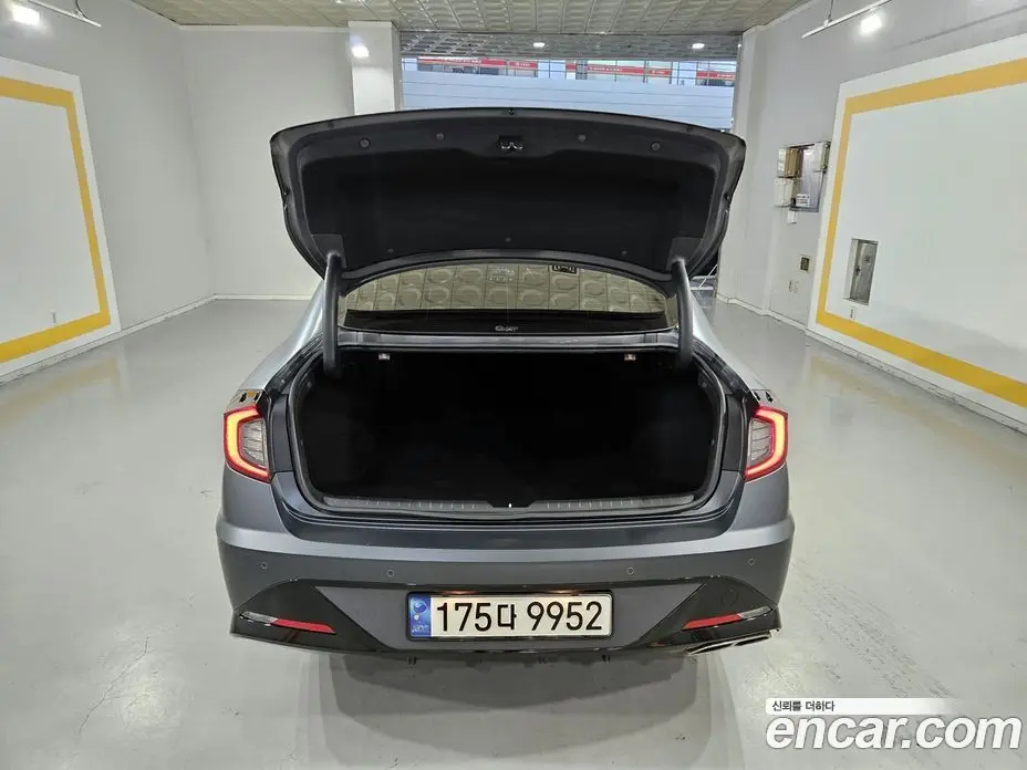Hyundai Sonata 2022 1.6 автомат (гидро), фото 6