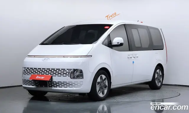 Hyundai Staria 2024 2.2 автомат (гидро), миниатюра 1