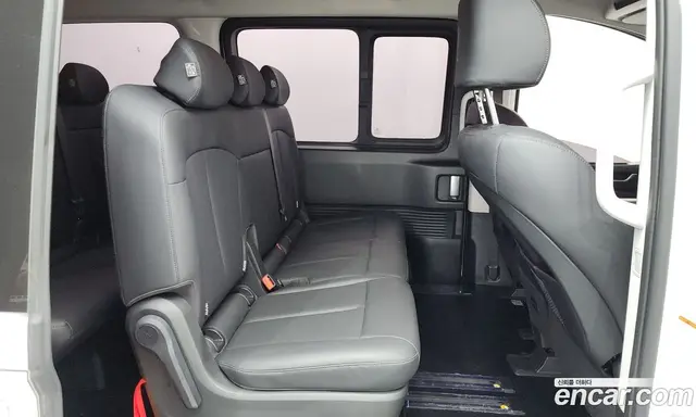 Hyundai Staria 2024 2.2 автомат (гидро), миниатюра 12